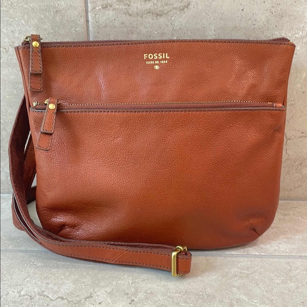 Fossil Crossbody Bag in Rich Brown
